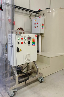 vysokotlak&yacute; myc&iacute; stroj RB-30E, technologie recyklace odma&scaron;ťovac&iacute; l&aacute;zně