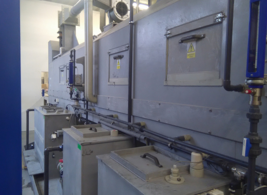 BENET AUTOMOTIVE s.r.o. (Milovice) - oprava a zprovozněn&iacute; přestěhovan&eacute; technologie automatick&eacute; před&uacute;pravy povrchu plastov&yacute;ch d&iacute;lů._3