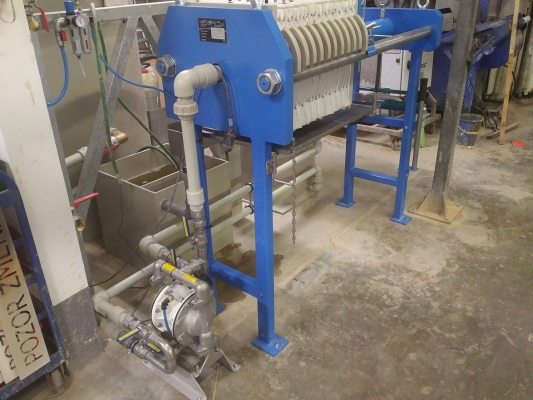 SEMET s.r.o. - instalace kalolisu k neutralizačn&iacute;mu reaktoru 