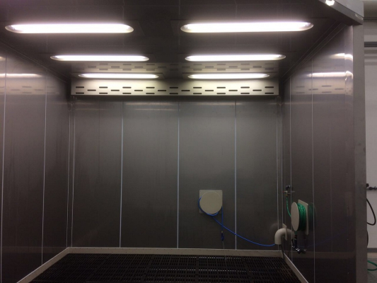 WITTE Automotive (Ostrov) pracovi&scaron;tě myt&iacute; 