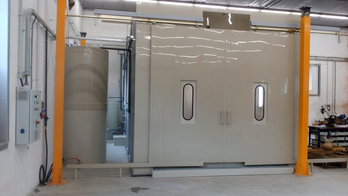 TALTECH s.r.o. (Mantov-Chotě&scaron;ov) pracovi&scaron;tě před&uacute;pravy povrchu pomoc&iacute; vysokotlak&eacute;ho agreg&aacute;tu 